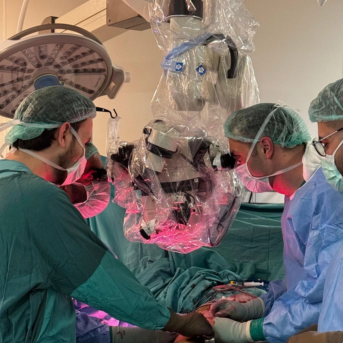 Dr. Mehmet Baydar - El Cerrahisi ve Mikrocerrahi Ameliyatı Dr. Mehmet Baydar - El Cerrahisi ve Mikrocerrahi Ameliyatı